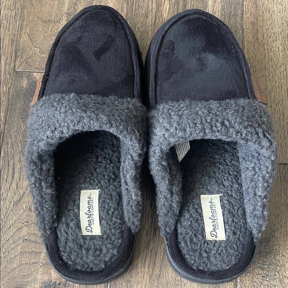 Dearfoams Black and Gray Slippers
